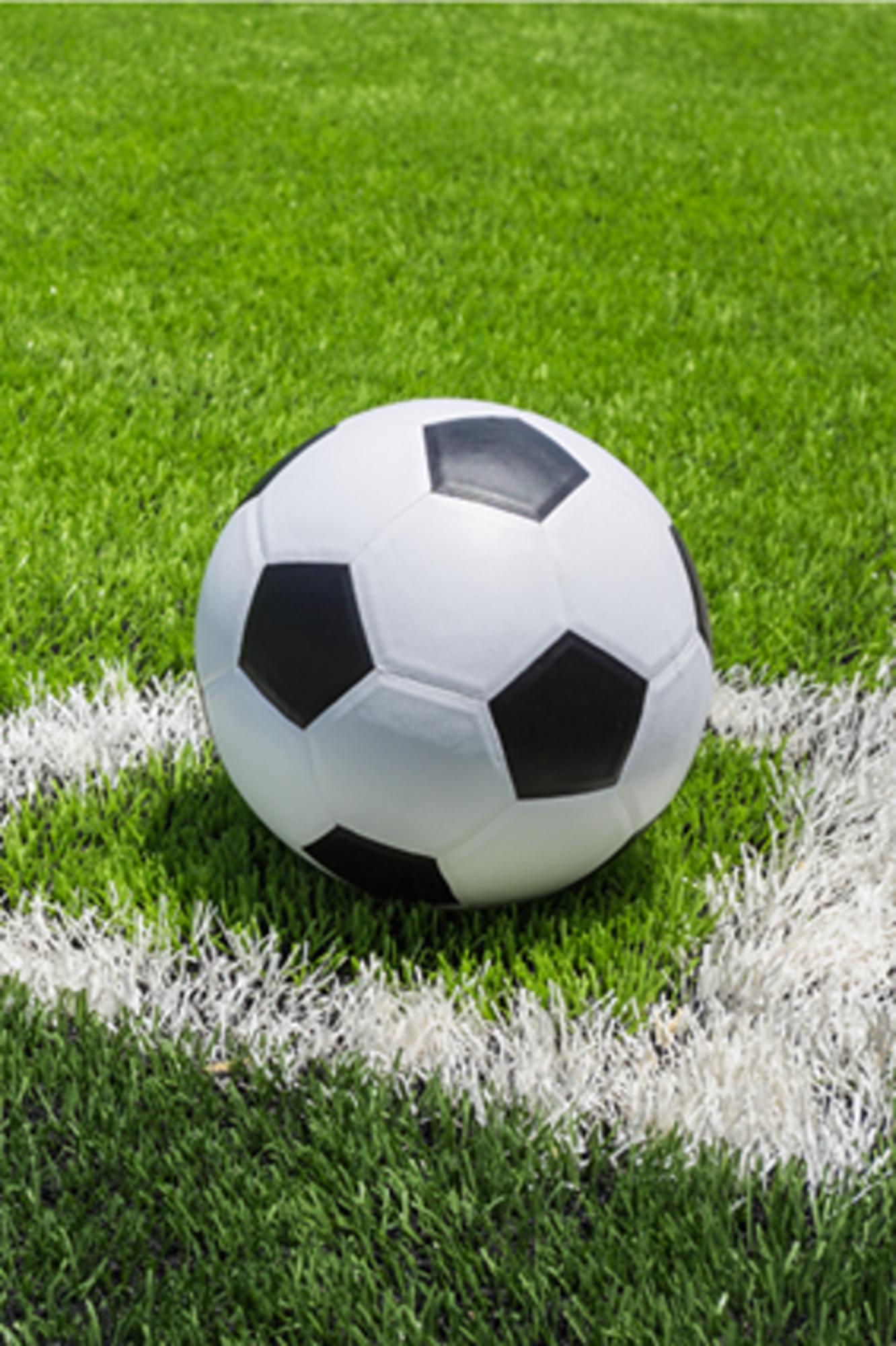 Jerry Fabrics Dětská fleecová deka Fotbal 100 × 150 cm