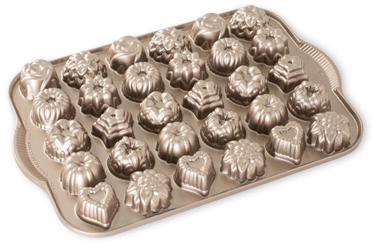 Nordic Ware 30 ks čajové cukroví karamelová