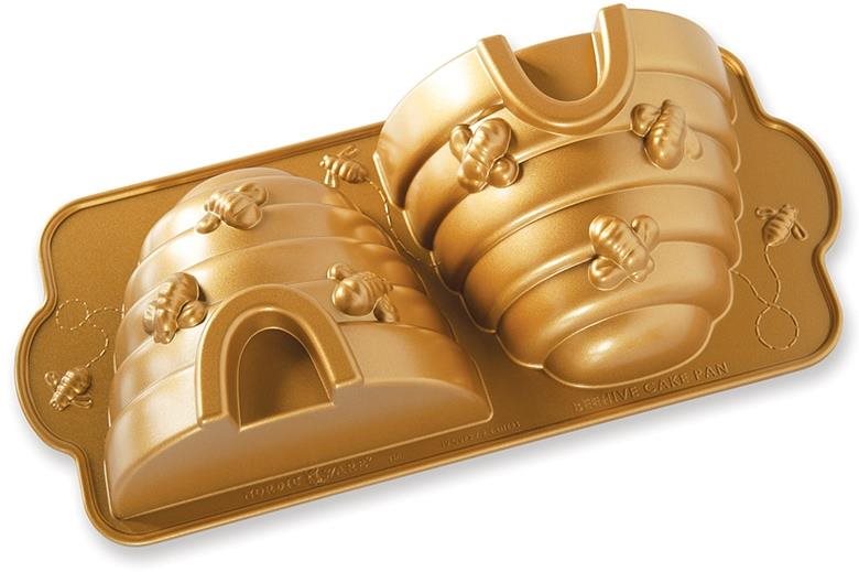 NORDIC WARE Dortová forma VČELÍ ÚL zlatá