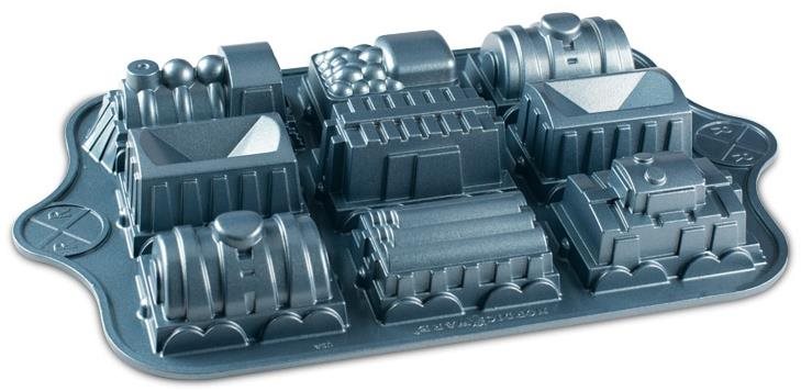 NORDIC WARE Forma na bábovky VLÁČEK plát s 9 formičkami vagonků