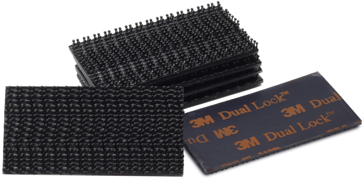 Samolepicí oboustranný suchý zip 3M Dual Lock 25.4x50.8mm 6ks černá