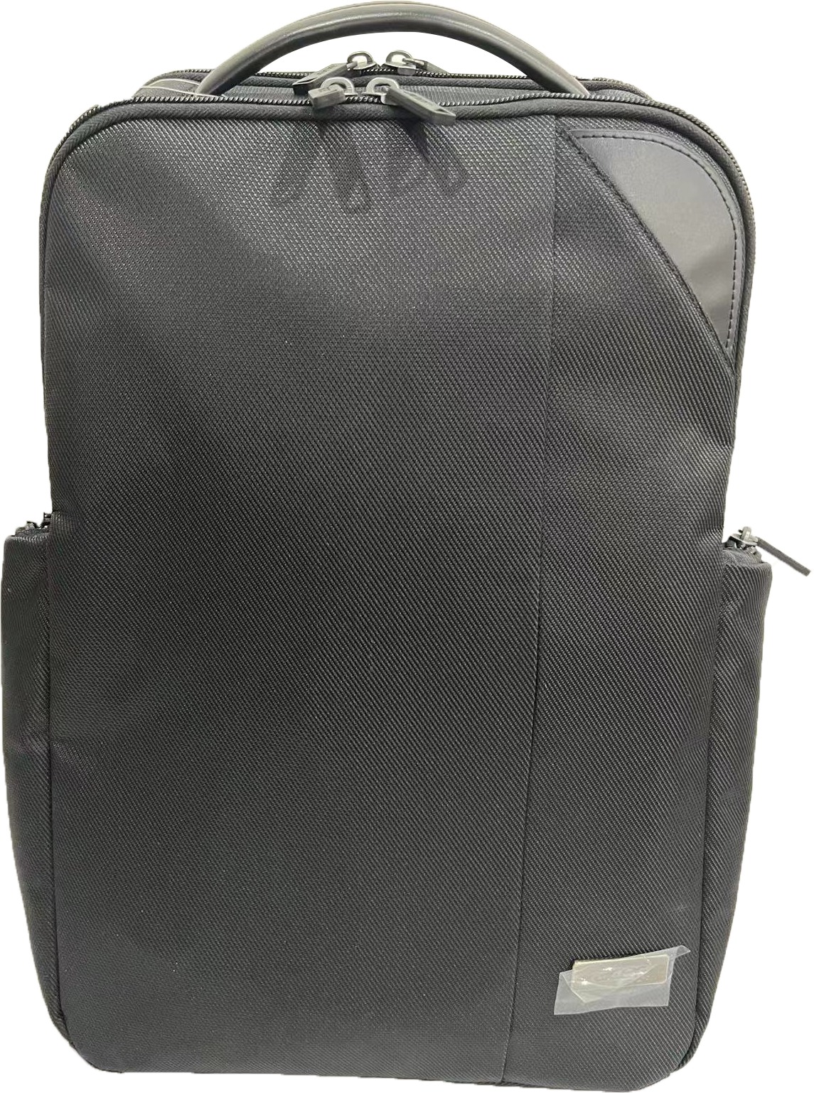 Batoh Acer Business s polstrovanými přihrádkami a ergonomickým designem.