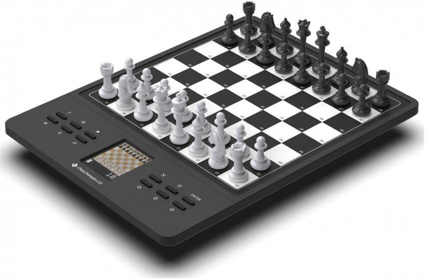 Millennium Chess Champion 2.0 - stolní elektronické šachy