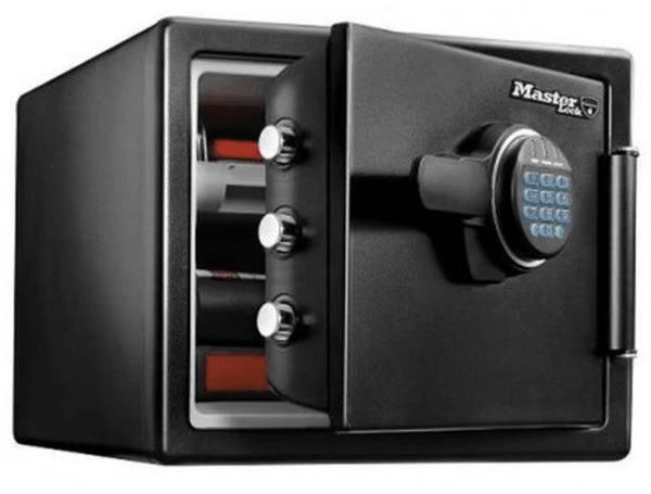 Master Lock Trezor odolný vodě a ohni FPW082FTCML