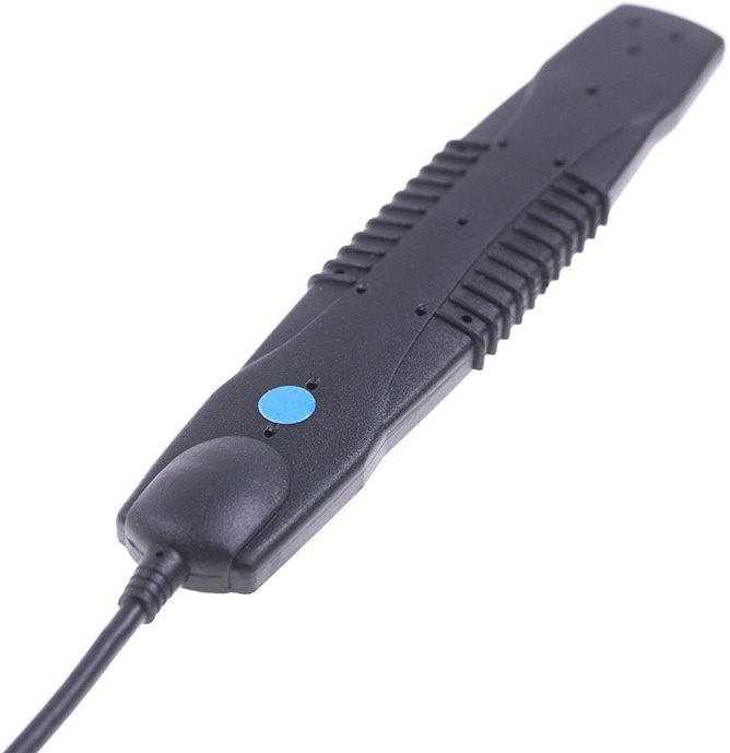 Anténa SECTRON 5G SA1 s lepicí základnou a kabelem.