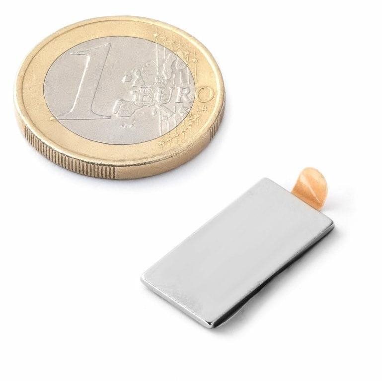 SOLLAU neodymový silný hranol (samolepící) 20×10×1 mm - balení 10 ks