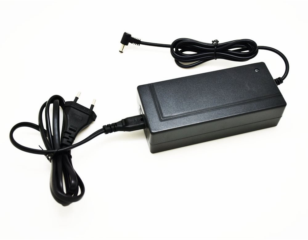 Nabíječka baterie na elektrokolobežku BLUETOUCH BTXPRO