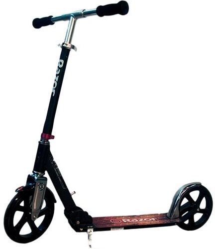 Razor A5 Lux - černý